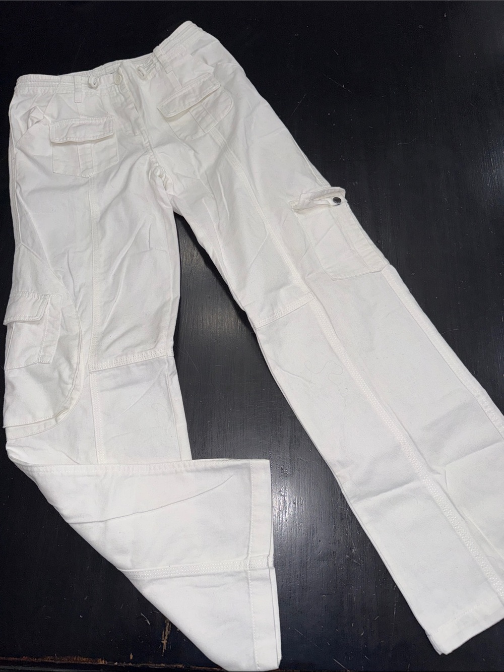 BRANDY MELVILLE white cargo type pants. one size. excellent used condition.